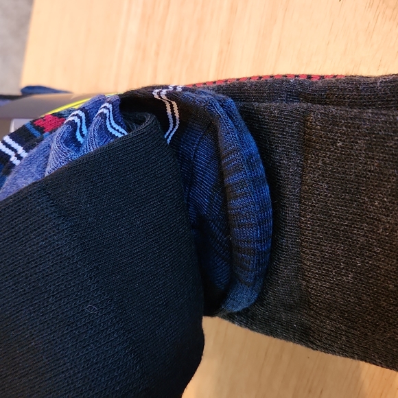 Nautica Men's 5 pair pack of crew socks - Picture 7 of 8